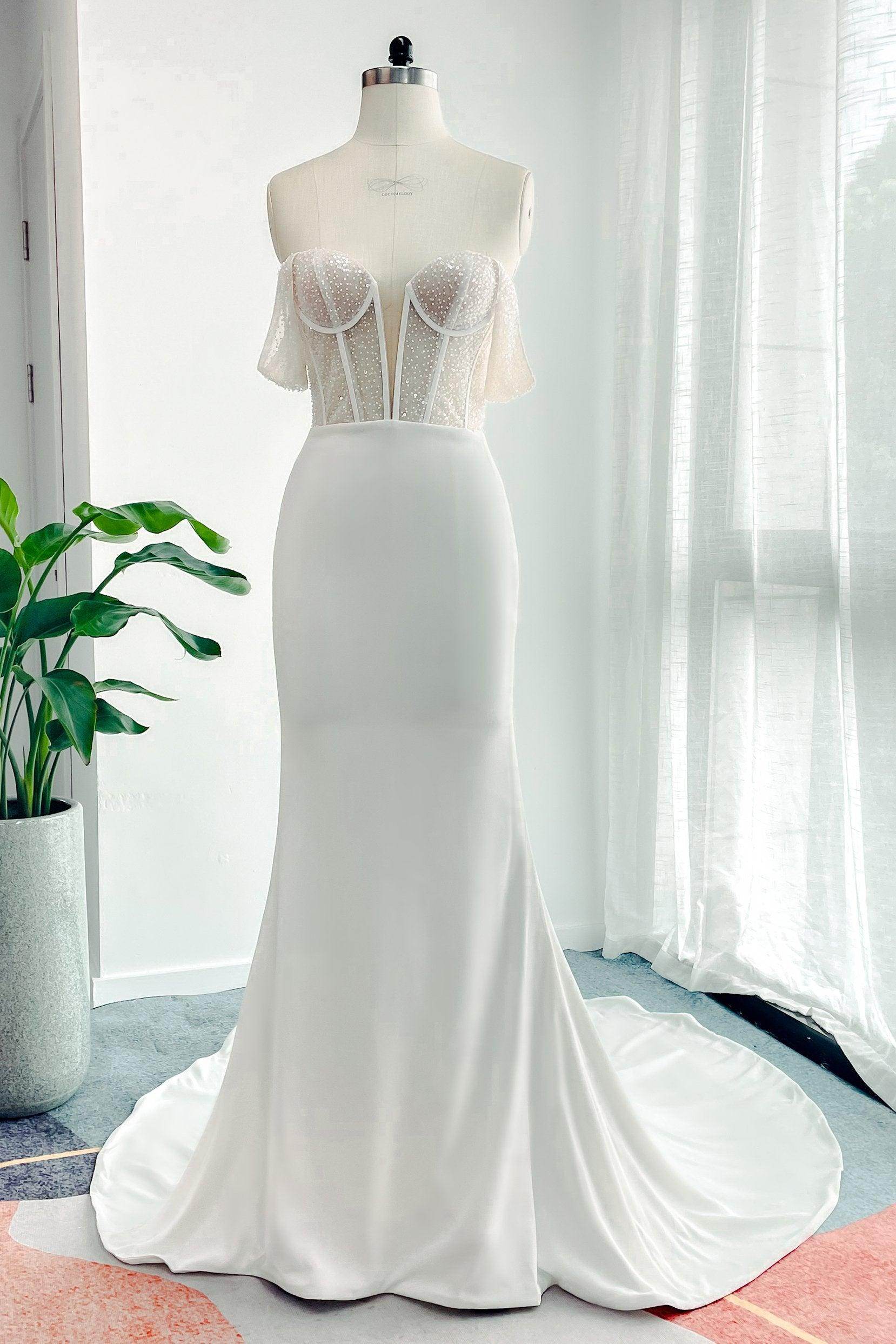 Trumpet-Mermaid Court Train Lace Stretch Satin Wedding Dress CW3139 - COCOMELODY